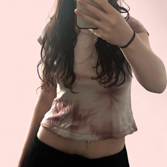 Brandy Melville Tye-Dye T-Shirt - Picture 1 of 3